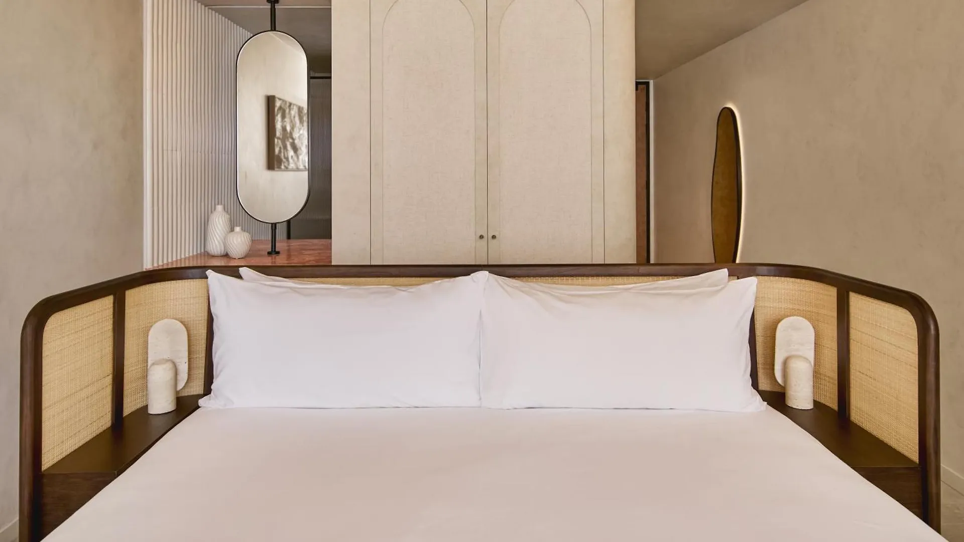 Hotel Mondrian Gold Coast